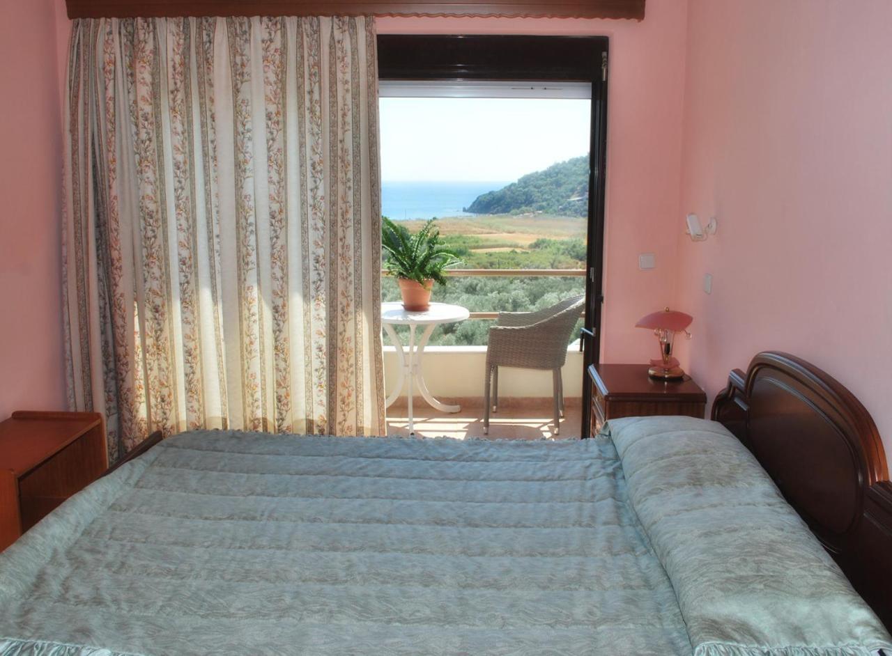 Blue Bay Hotel Charamida Zewnętrze zdjęcie